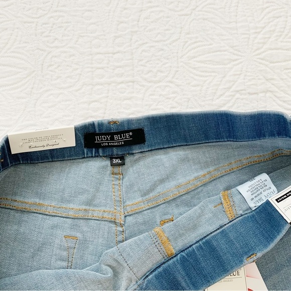 Judy Blue Mazie Pull-On High Rise Denim Shorts - Picture 5 of 6